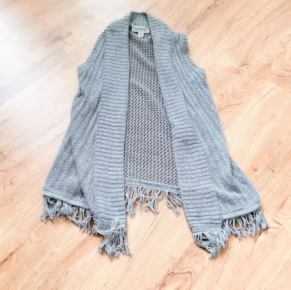 Gray Fringe Open-Front Sweater Vest Kids Size 8/10 (Medium)